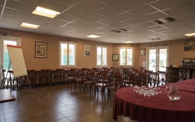 greet Hotel Belleville en Beaujolais A6