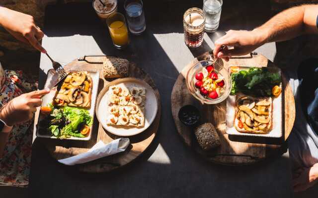 Akrolithos luxury suites