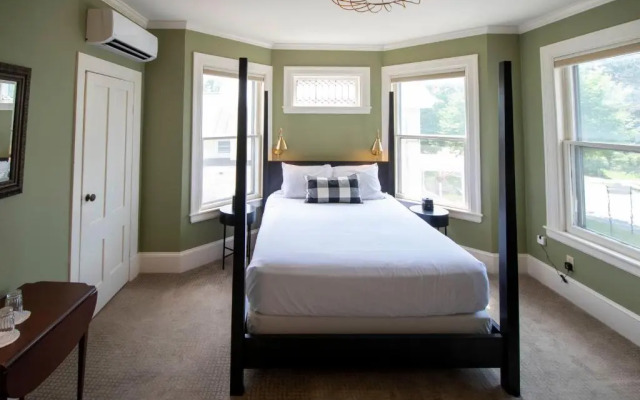 Swift House Inn