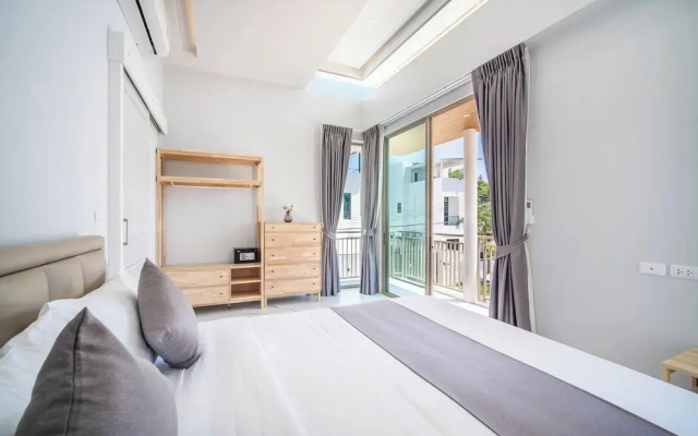 Classic Modern Pool Villas Rawai 3BR