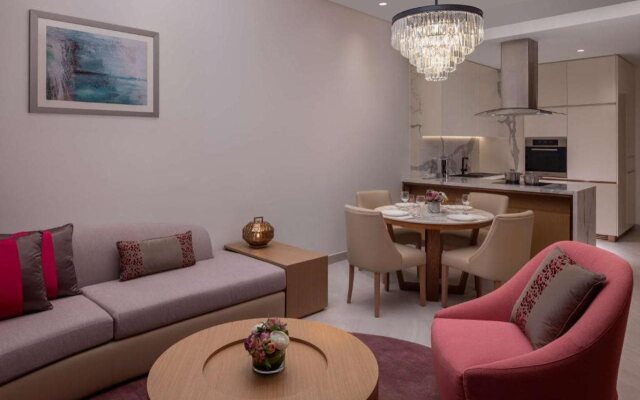 Hilton Dubai Creek Hotel & Residences