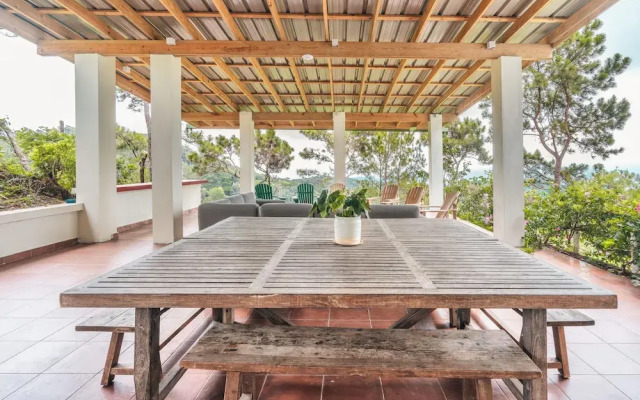 Paradise Retreat With Stunning Views in Jarabacoa