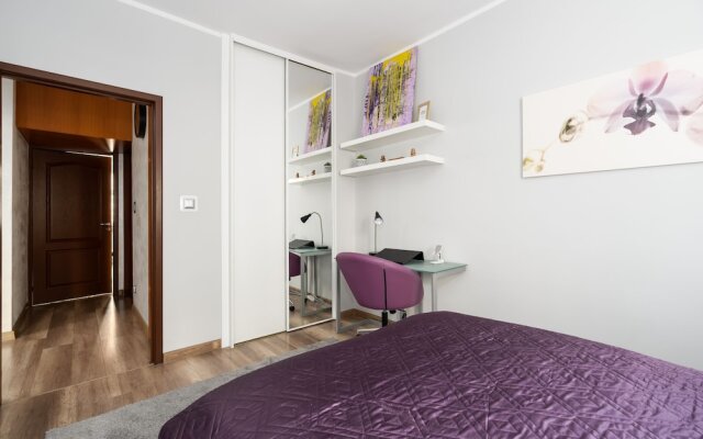 Poznań Center Apartment by Renters