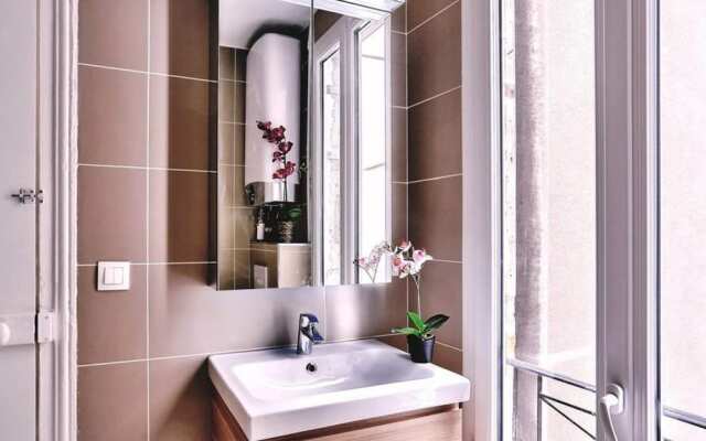 Buttes Chaumont- Appartement Familial