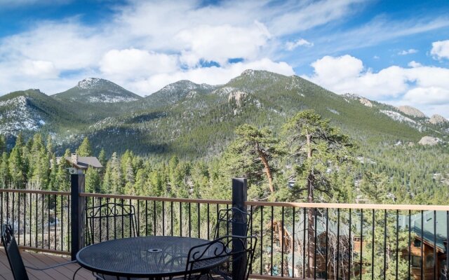 Serenity Luxury Vacation At Windcliff 3 Bedroom Home by RedAwning