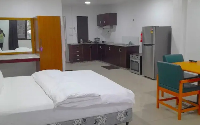 White Diamond Apartment