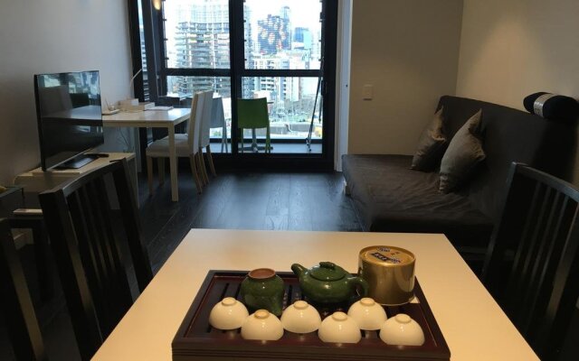 Mel-Uni Village
