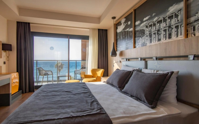 Maia Luxury Beach Hotel & Spa