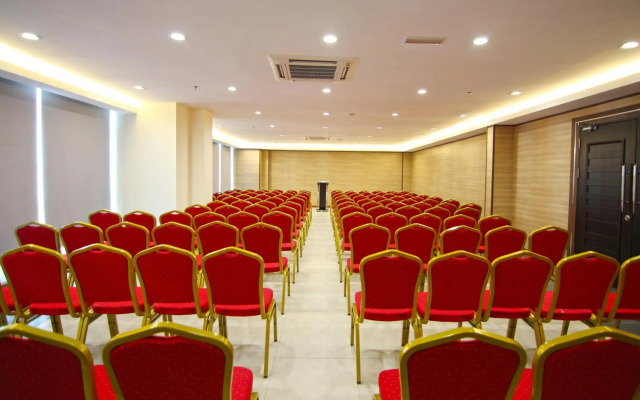 Putatan Platinum Hotel