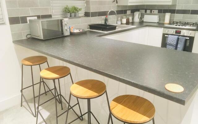 Huntingdon Apartment