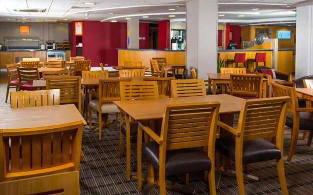 Holiday Inn Express Swansea - East by IHG