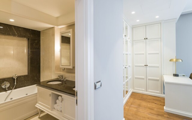 Ist flats Serviced Apartments - EMAAR SQ