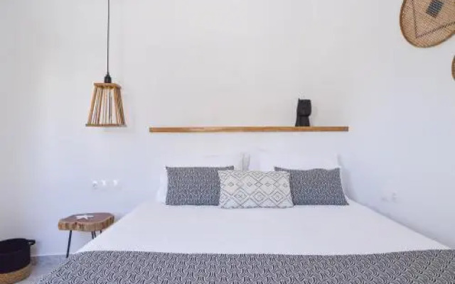 Niki Rooms