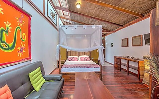 Villa # 2 - Luxury 1 Bed Villa - Private Garden