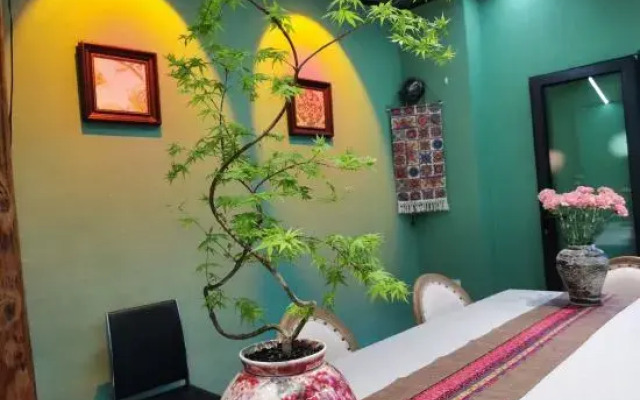 Deqing Shanyinju Country House