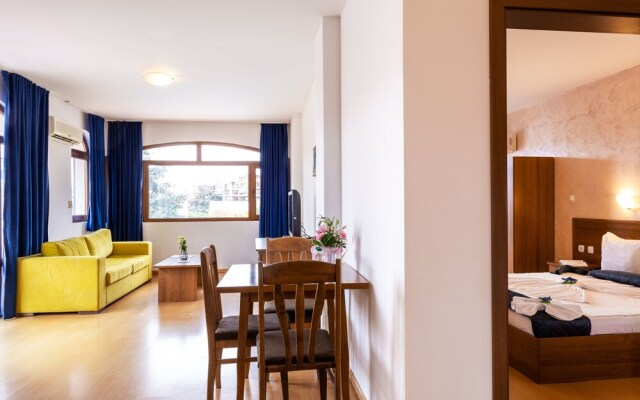 Complex Sunrise by HMG - All Inclusive