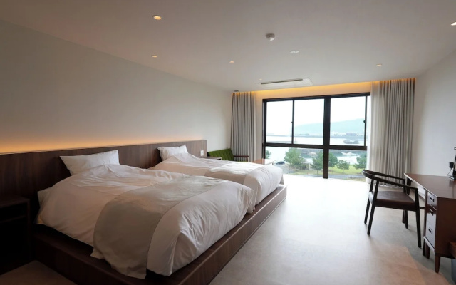 THE BLESS Awaji – Guest Rooms – Sumoto