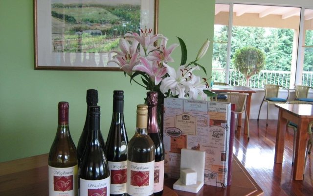 Waybourne Vineyard & Winery