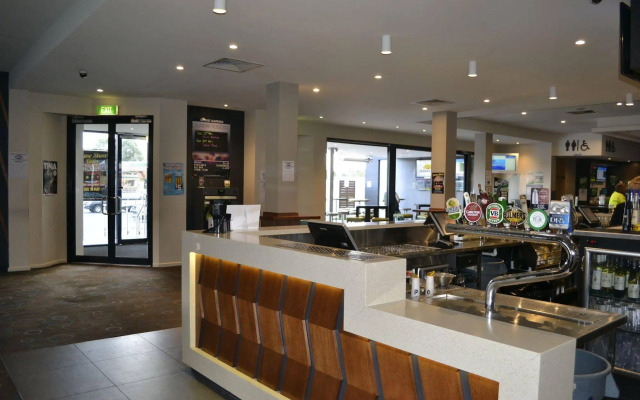Dorset Gardens Hotel