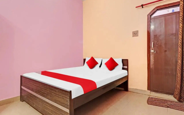 Oyo Flagship 805187 Hotel Vrv Homestay