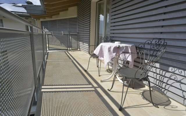 Hi Hotels Torbole Pool & Spa