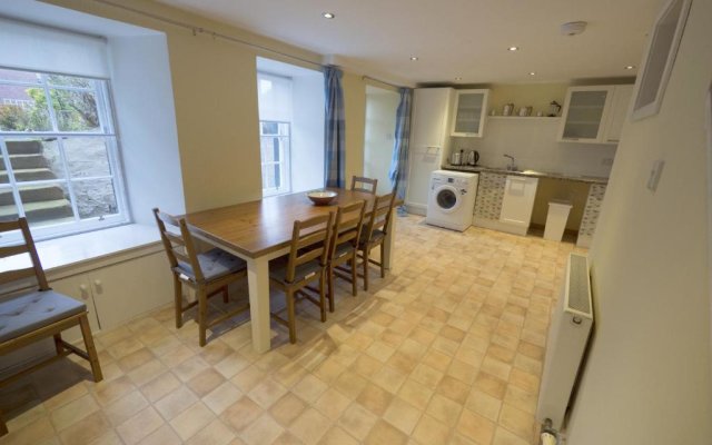 The Gallery Flat, 4 Tannage Brae