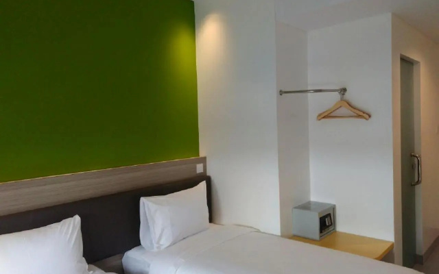 Amaris Hotel Margorejo - Surabaya