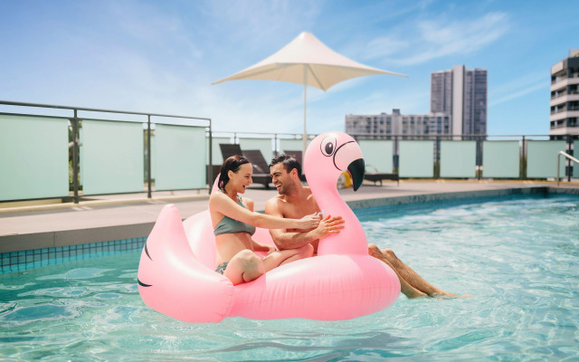 voco Gold Coast by IHG