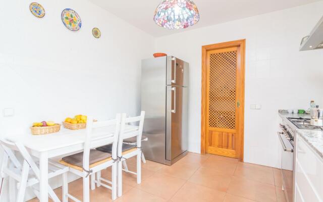 SON PAX Petit - Villa With Private Pool in Palma. Free Wifi
