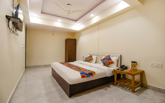 Fabhotel Sanskar