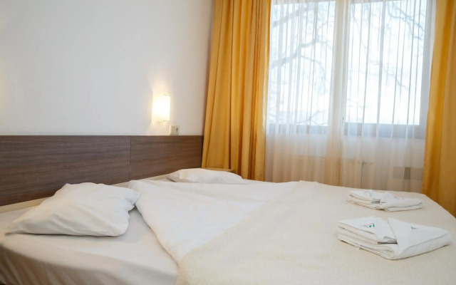 Mountain Paradise by Walnut Trees Apart hotel