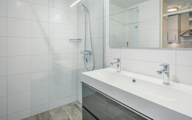 2-person Island-sea View Studio Apartment