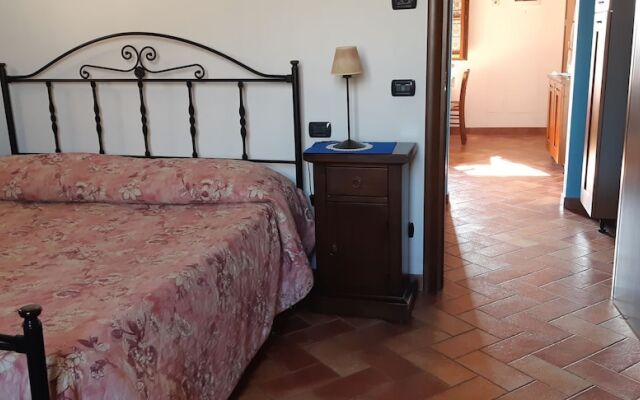 Orchidea Apartment 14 Km to Pisa