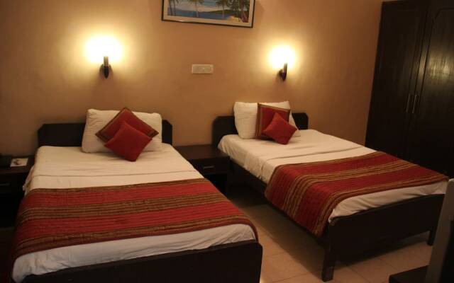 Hotel Doves Inn