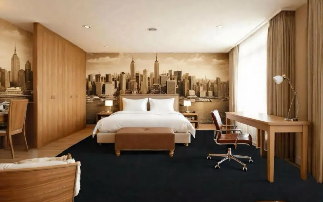 Main Plaza Suite Tower