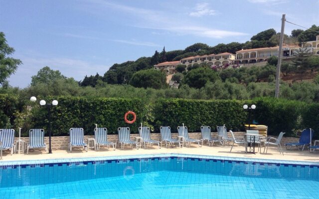 Daisy Hotel, Tsilivi