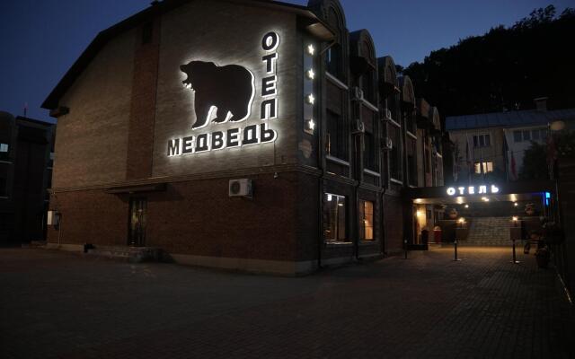 Отель Медведь 4*, Смоленск, цены от 6000 руб. 101Hotels.com