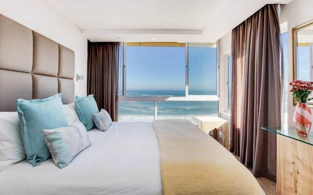 Clifton Apartment w Direct Beach Access Marella