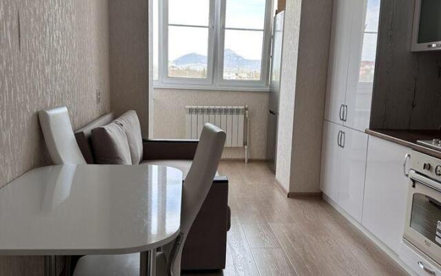 Апартаменты на Орджоникидзе, 88к1