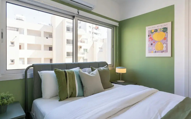 Hazel 2-BR Apt. & Balcony in Larnaca