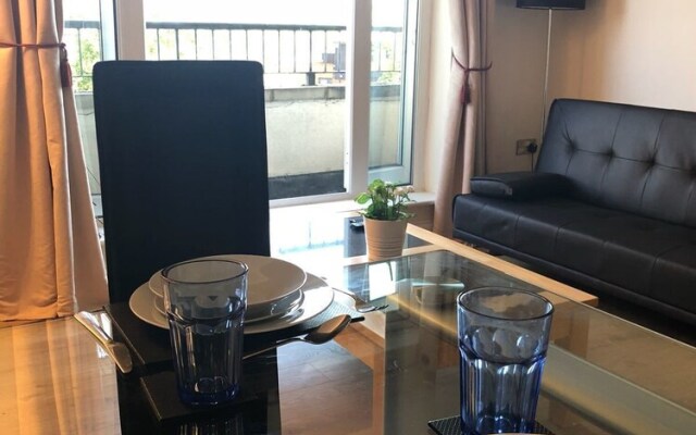 Riverview Apartment Reading