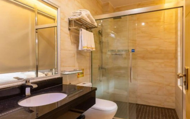 Zhongshan Wenlong Hotel
