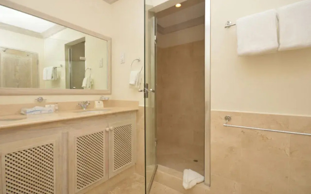 Howzat Royal Westmoreland  by Island Villas