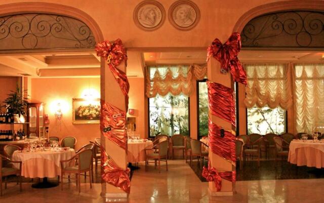 Phi Hotel dei Medaglioni