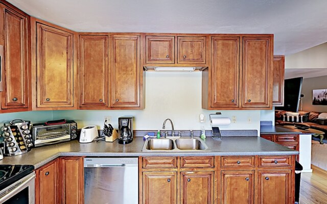 Meadow #16 - 3 Br Condo