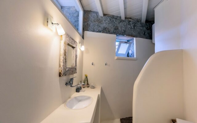 Seaview Villa Galanos at Kalafatis Beach