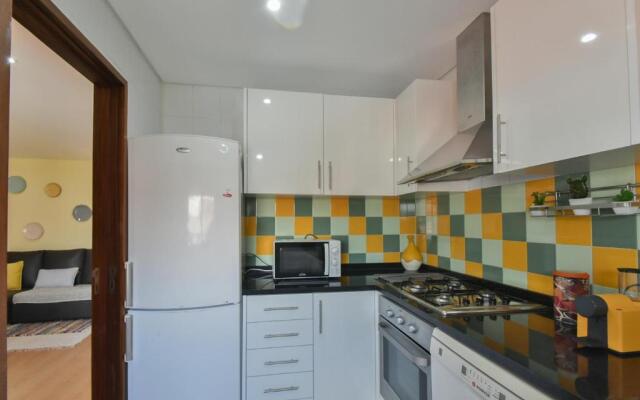 Clerigos Old Town Apartment