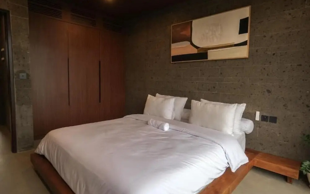Lara Residence II Canggu Pool Villa – Guest Rooms – Cepaka