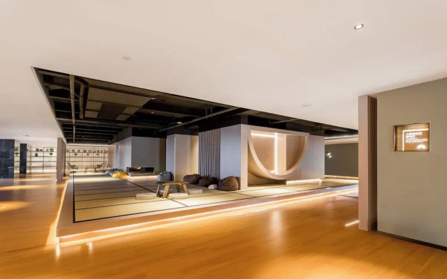 Grand Honor Hotel