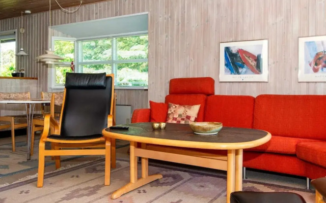 6 Person Holiday Home in Ebeltoft-by Traum
